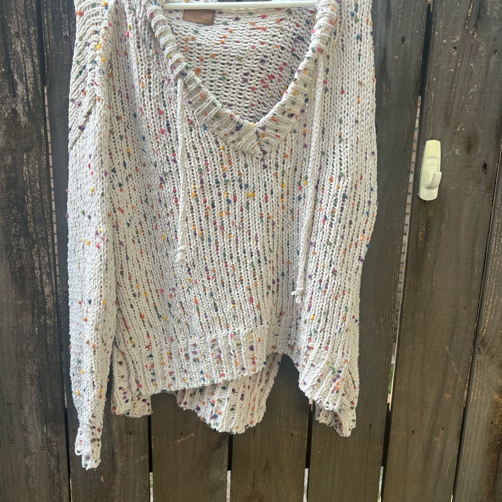POL Cream V-Neck Chunky Knit Sweater